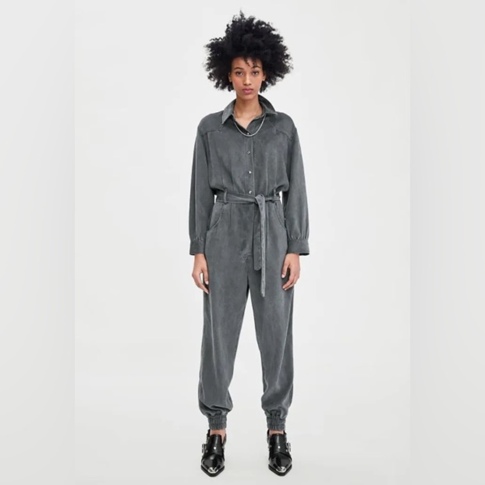 NWT Zara Grey Jumpsuit buttoned with waist tie and elastic hems, Small